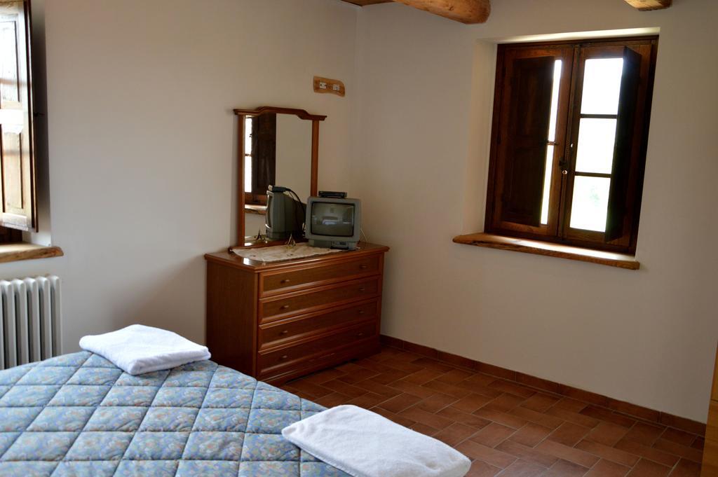 Agriturismo La Collina Villa Massa Martana Camera foto