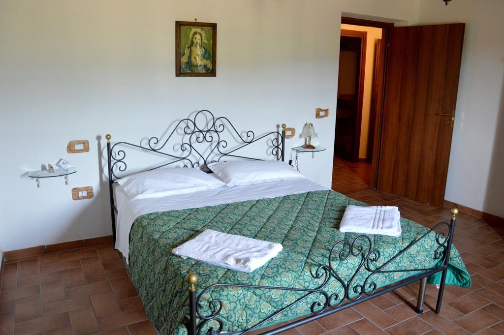 Agriturismo La Collina Villa Massa Martana Camera foto